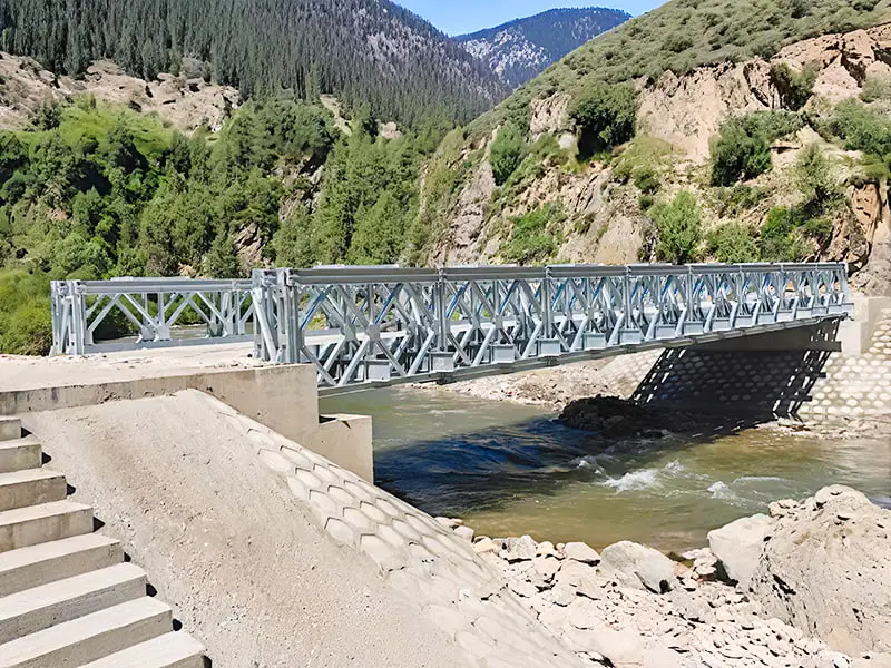 CB100 Bailey Bridge جسر بيلي المعياري المجلفن عالي القوة من نوع الجمالون